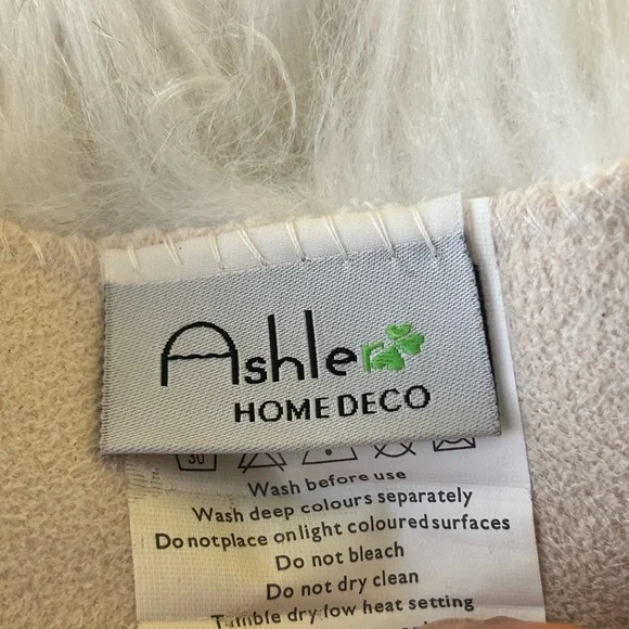 Faux Fur Rug in Cream and Tan - Picture 3 of 3